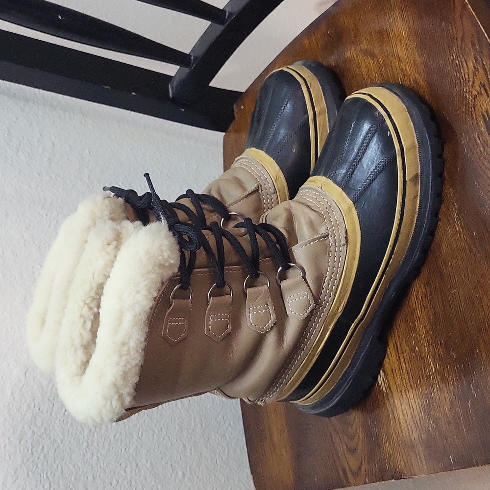 Sorel Caribou Waterproof Felt Lined Snow Boots - Picture 2 of 11